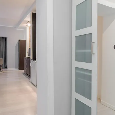 Gwarna By Renters Apartament *